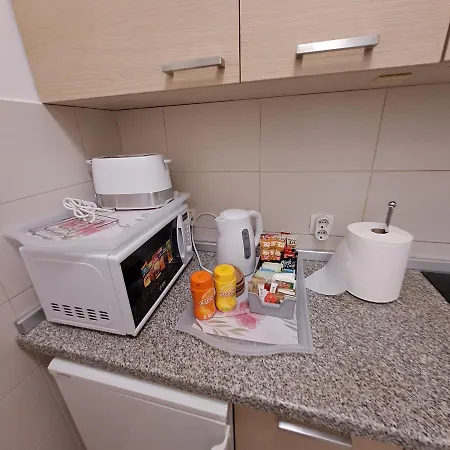 Manhattan Seboj Belvil Bělehrad